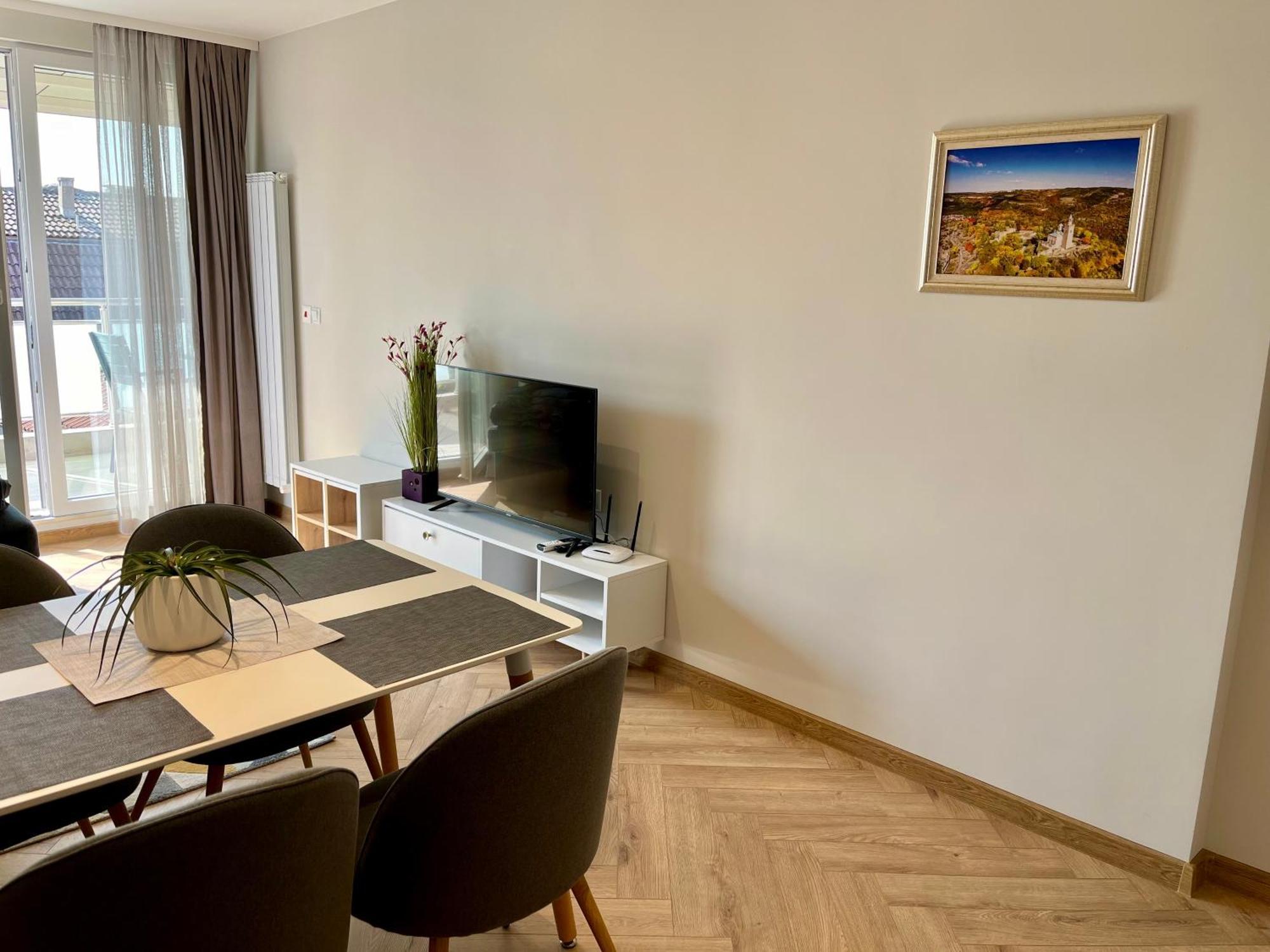 Parkcentral Luxury In City Center 7 Велико Търново Екстериор снимка